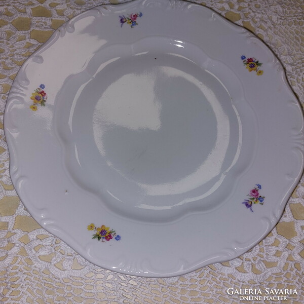 Zsolnay's popular floral porcelain flat plates