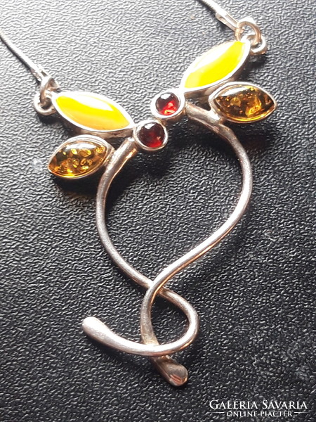 Short silver necklace with garnet and amber - 40 cm
