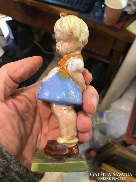 Hops ceramic, small school girl, 12 cm in size.