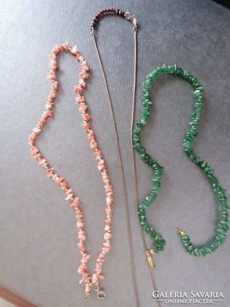Coral or Malachite short chains together