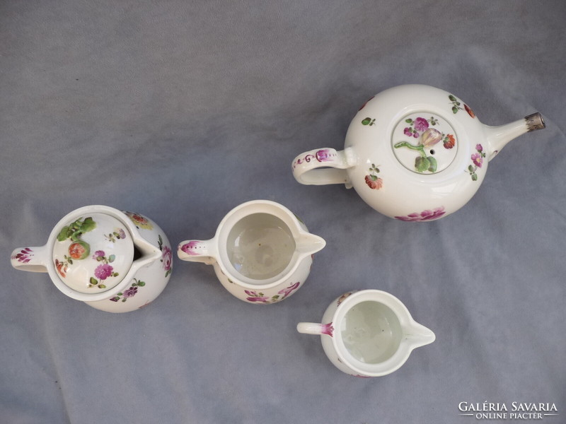 Antique Viennese porcelain set Altwien porcelain jug spout 4 pieces Viennese rose porcelain 18-19th century