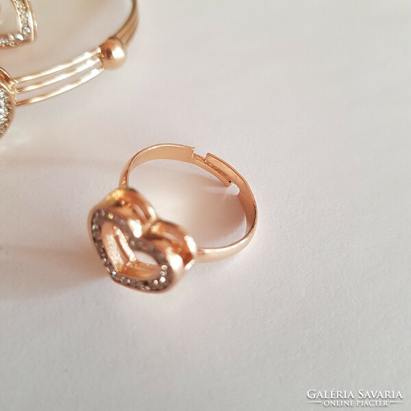 New, 4-piece, rhinestone, heart-decorated jewelry set: necklace, earrings, ring, bracelet