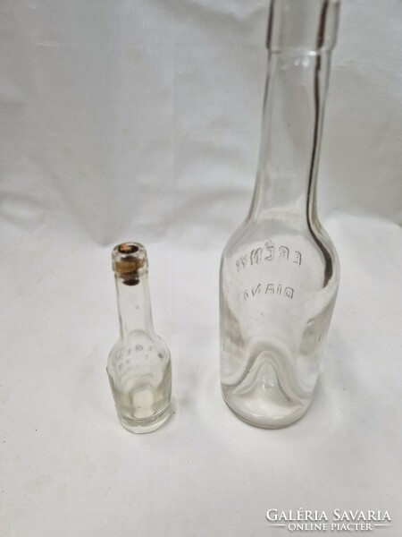 Kicsi és nagy Erényi Diana sósborszesz üvegek, szép állapotban.