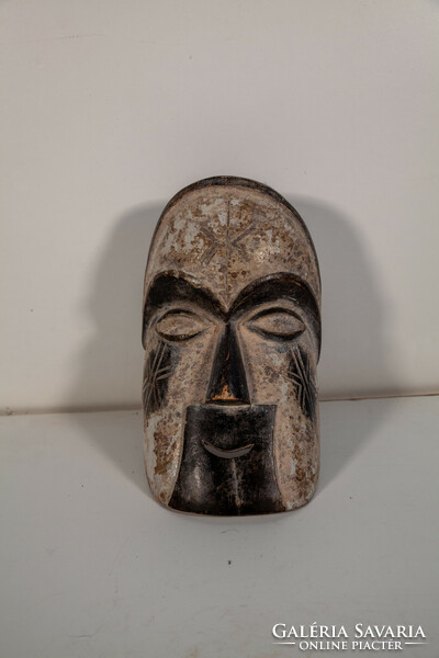 Antique African mask