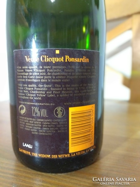Veuve Clicquot Brut pezsgő