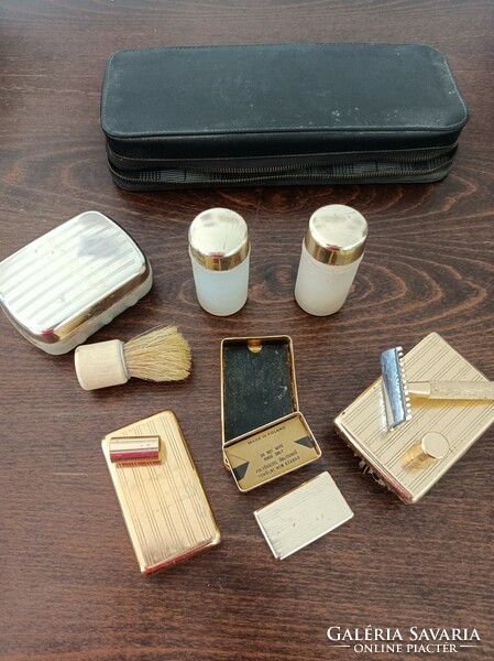 Retro travel razor set in case Polish