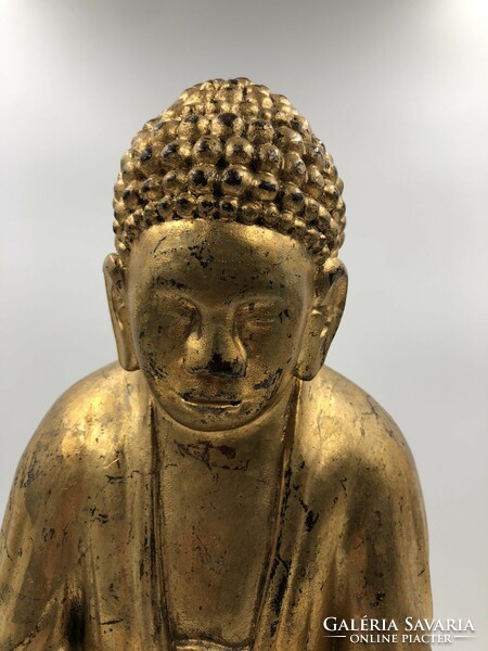 Aranyozott fa buddha szobor