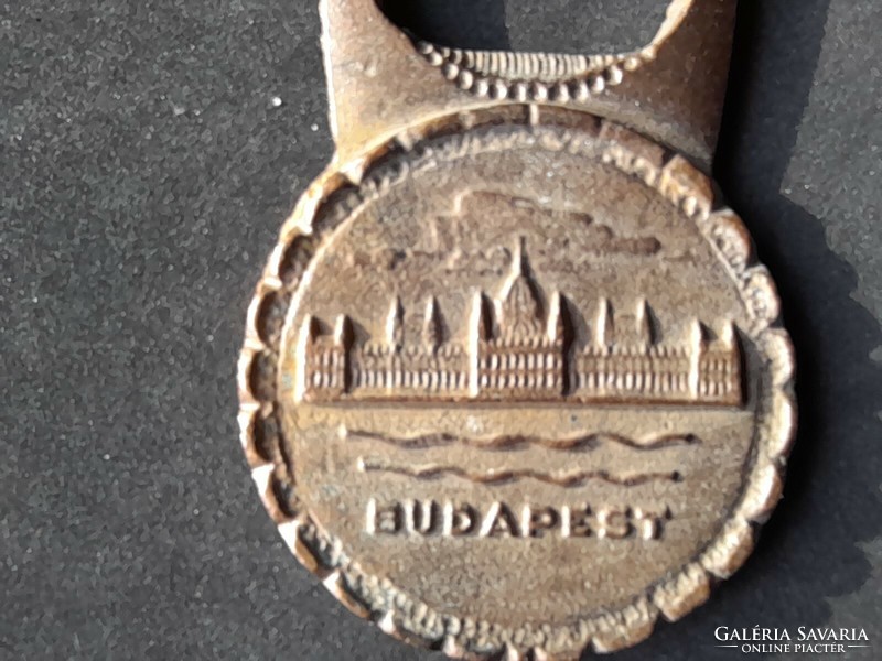Budapest bronze commemorative coins are sold together or separately