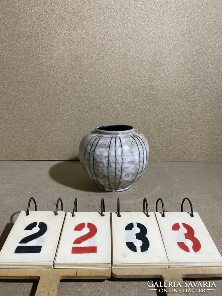 Hódmezővásárhelyi kerámia gömbölyű váza - átm. 24 cm. 2233