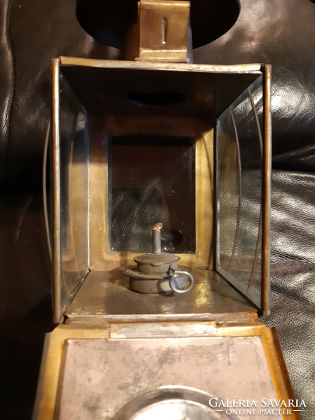 Copper carriage lamp in original condition