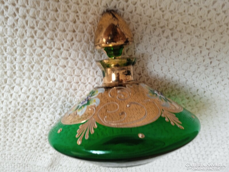 Bohemia zöld parfümös üveg csiszolt dugóval