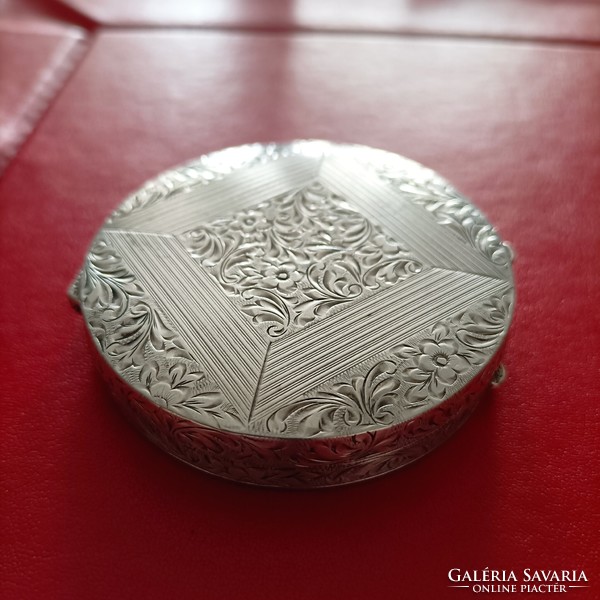 Old silver chiseled box, jewelry holder