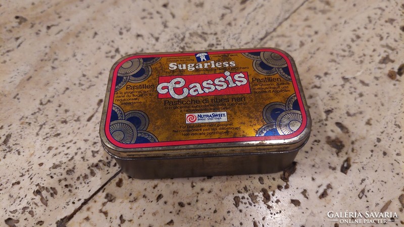 Sugarless cassis tin
