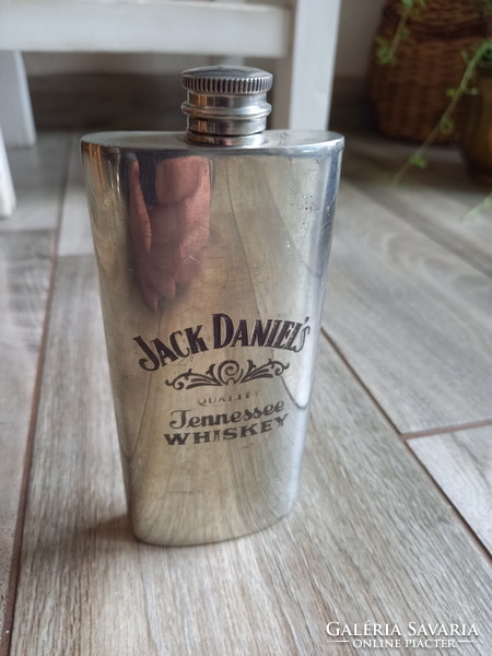 Old silver-plated jack daniels drinking flask (14.5x6.3x2.2)