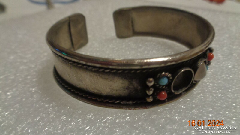 Antique bracelet, one stone needs to be replaced, approx. 20 cm