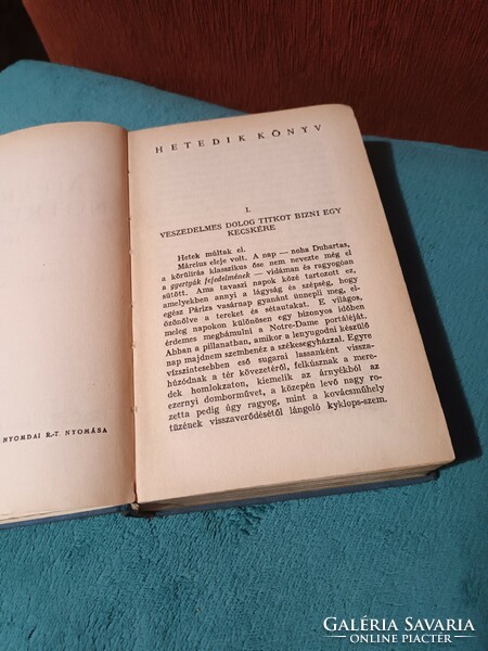 A párizsi Notre-Dame II. - Victor Hugo - Az Est Lapkiadó Rt.-Pesti Napló Rt.