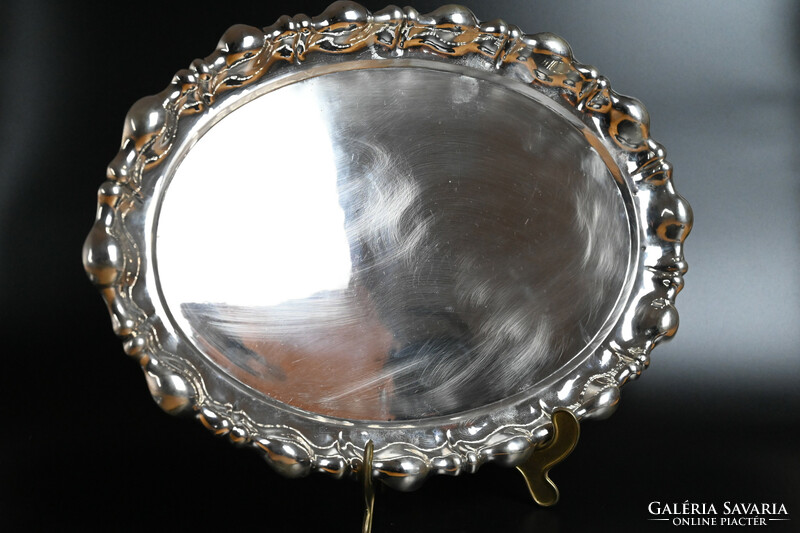 Beautiful, blistered silver tray, with Diana mark, 465g