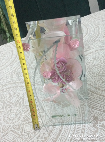 Különleges egy virágszálas váza