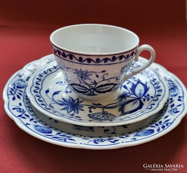Triptis Kahla Zwiebelmuster német porcelán reggeliző kávés teás szett csésze csészealj kistányér