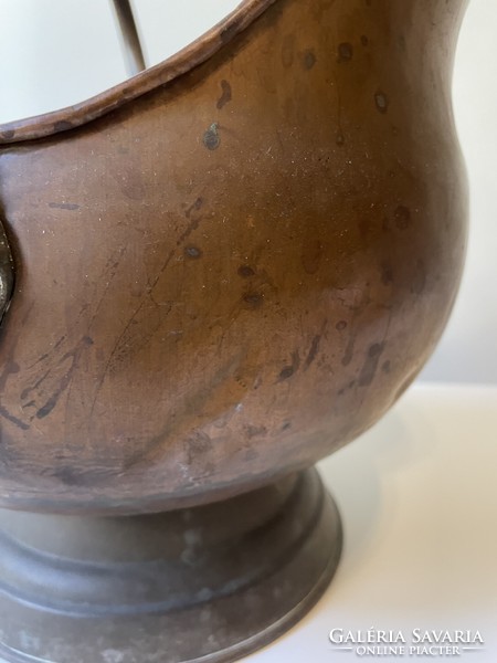 Large copper pot with porcelain handle