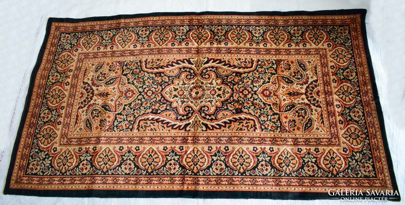 Antik szőnyeg mintás selyemmokett mokett terítő falikárpit falvédő 158 x 88 cm , nem gyakori méret