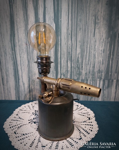 Design asztali lámpa, Benzinégő lámpa, loft lámpa, Egyedi lámpa