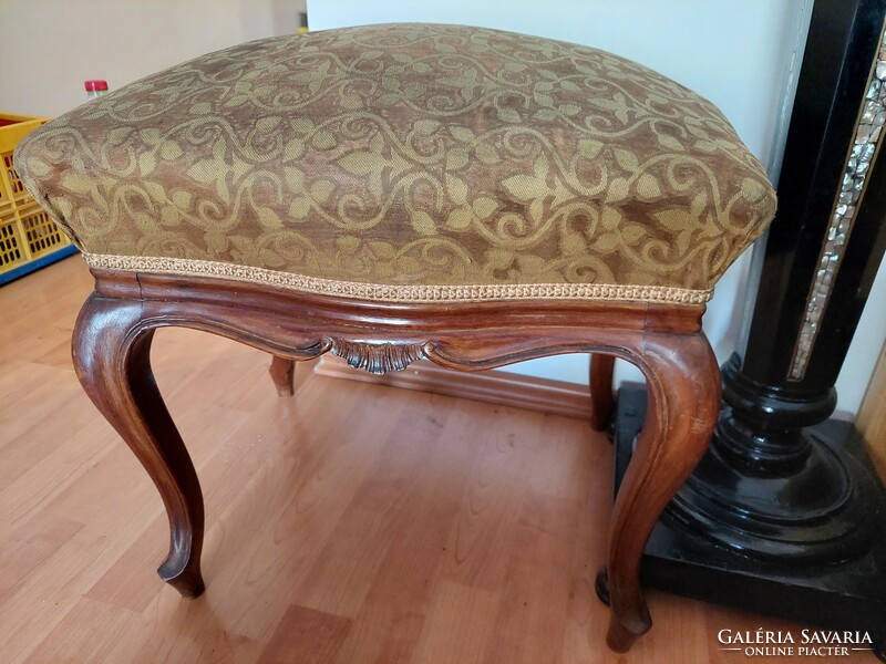 Viennese baroque pouf 50 x 40 seating area