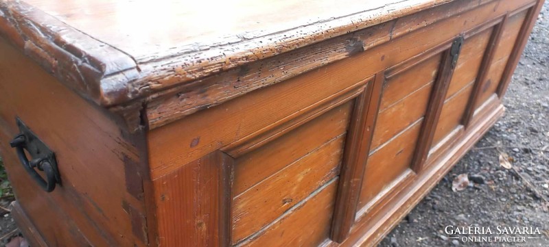 Old folk pine chest 19th century