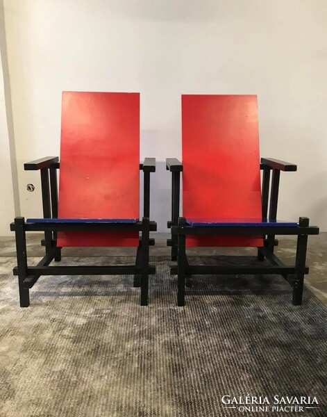 Iconic Gerrit Rietveld red-blue chair replica pair, designer armchair