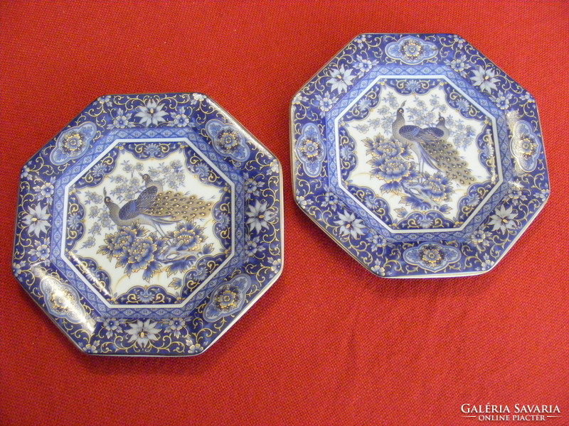 Peacock pattern, Japanese plates, pair