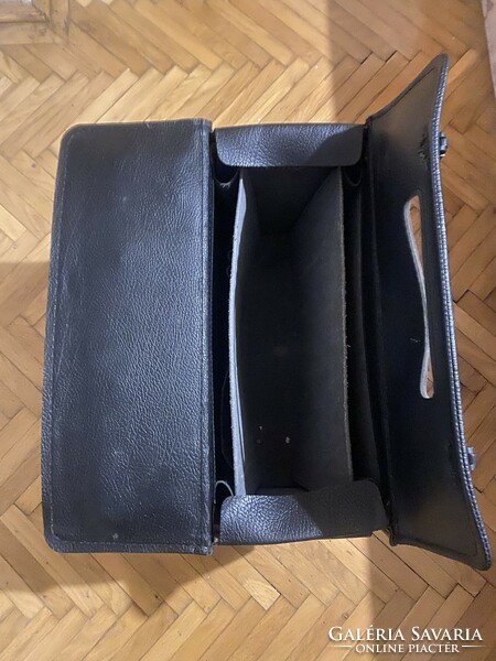 Leather pilot suitcase