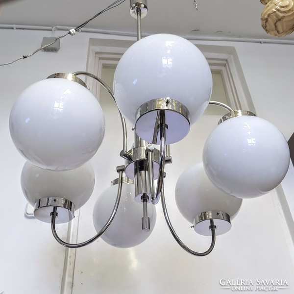 Bauhaus - Art deco 6 karos nagy méretű nikkelezett csillár felújítva - tejüveg gömb búrák