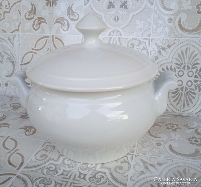 Old white coma bowl, soup bowl