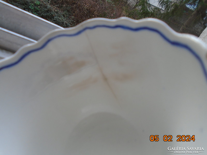 19 sz kézzel festett Meisseni hagyma mintás csésze RITKA csavart fogóval,hullámos peremmel
