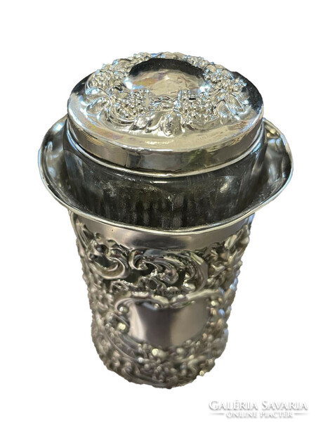 Birmingham silver powdered sugar sprinkler with glass insert (1904) for sale