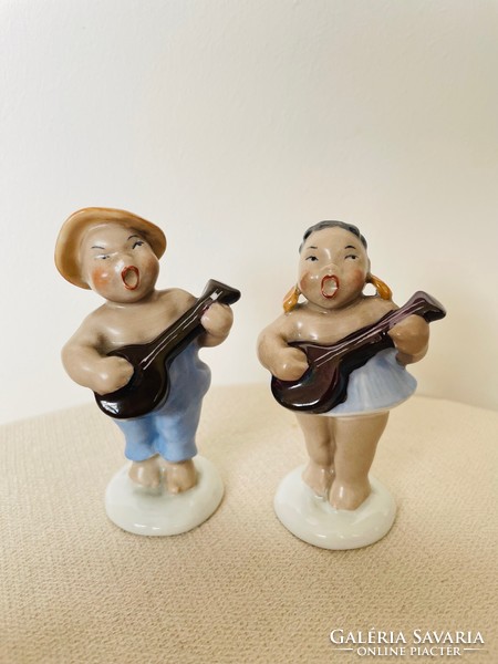 Rarity! Aquincum porcelain Creole boy and girl in pairs with banjos