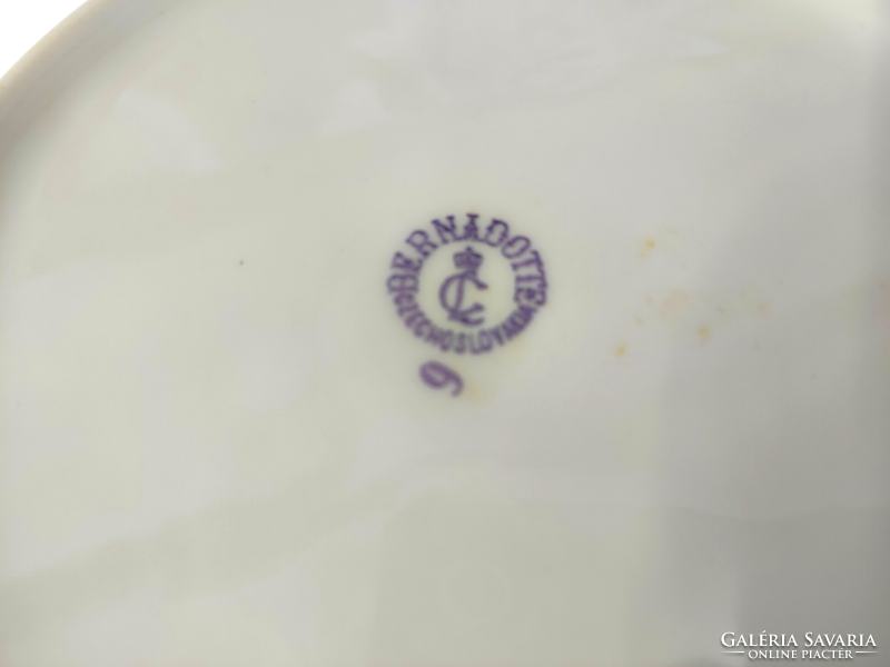 6 darab szépséges Cseh  Bernadotte porcelán süteményes kistányér