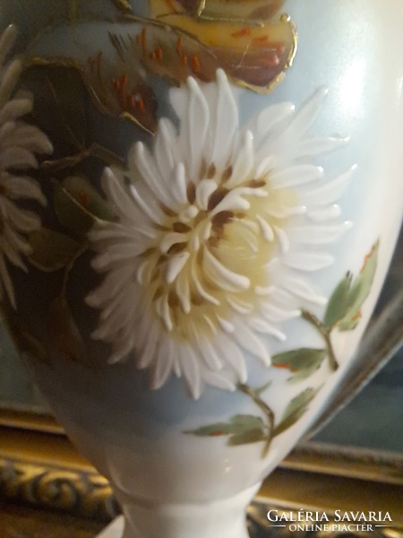 Carlsbad porcelain vase from Errdeti, circa 1900, hand-painted
