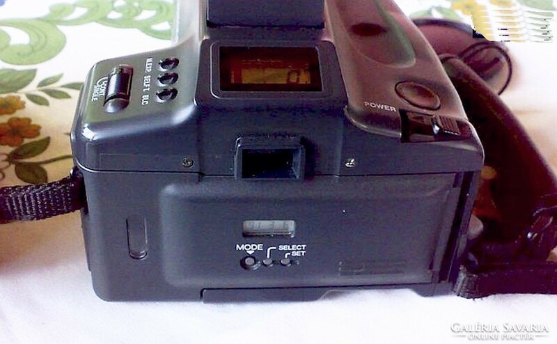 Chinon genesis ii gs-8. Retro multifunctional analog camera