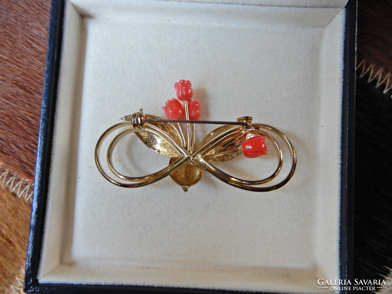 Old gilt flower brooch with carved coral roses