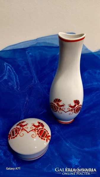 Hollóházi Ikarus marked, folk motif vase and bonbonnier