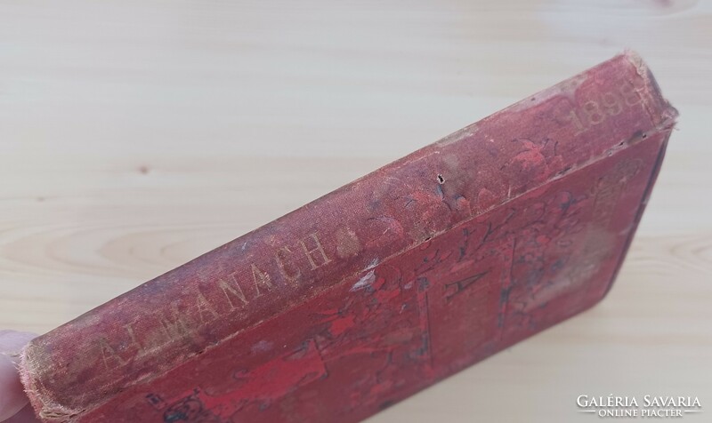 126 éves almanach, könyv