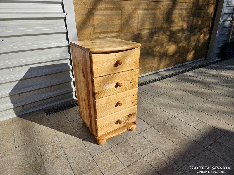 A 4-drawer claudia pine chest of drawers for sale. Rs furniture furniture in good condition.