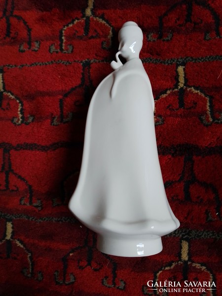 Aquincumi porcelán pipázó juhász legény fehér mázas figura szobor hibátlan vitrindísz nipp