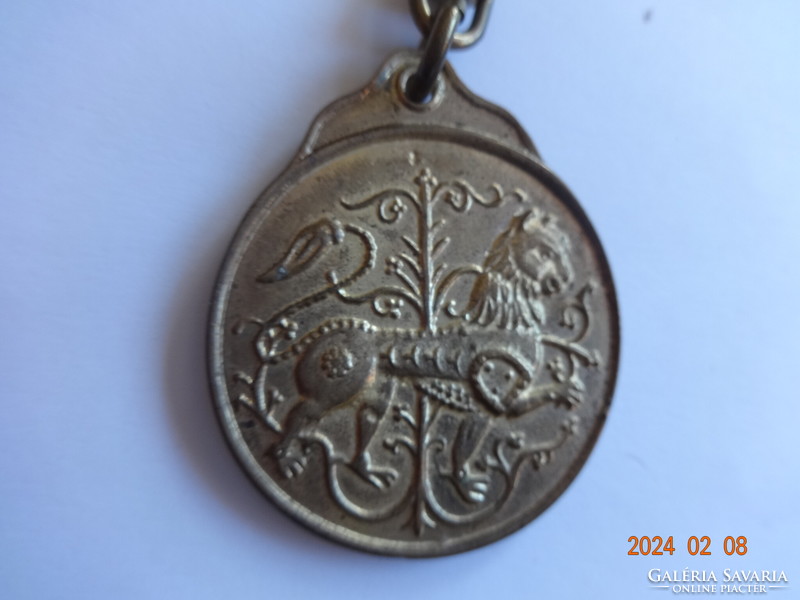 HONFOGLALÁSKORI ÖRÖKSÉGÜNK AZ ESZTERGOMI PALOTÁBÓL - bronz emlékérem kulcstartóval
