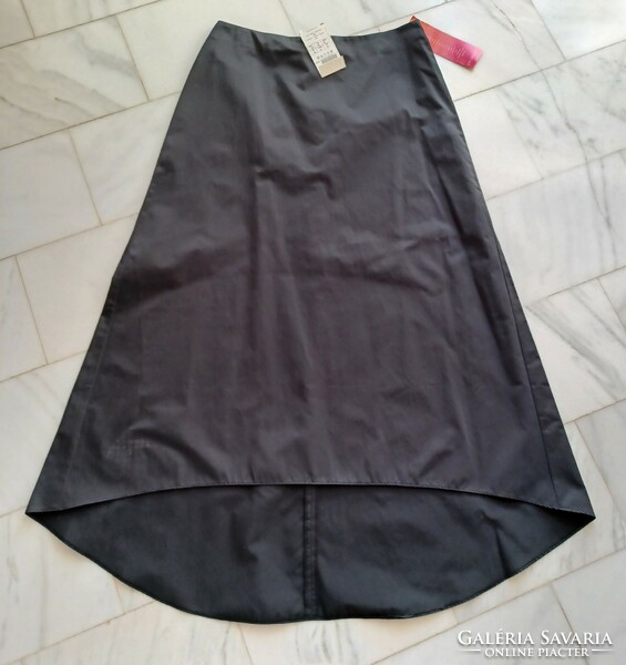 Sanzan silk skirt in anthracite color. New.