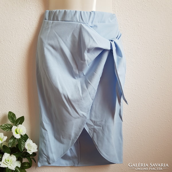 New, 40/m sky blue overlapping skirt with ties