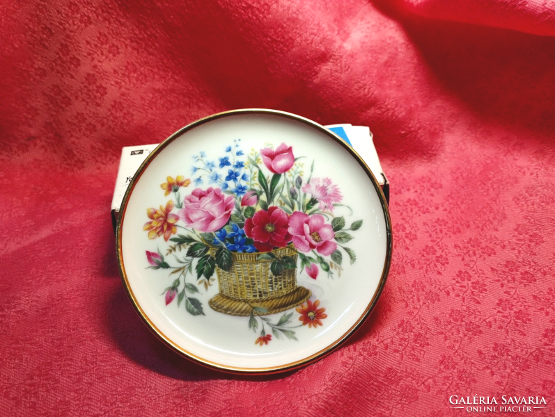Kaiser gyűjtői porcelán kicsi tál, tányér