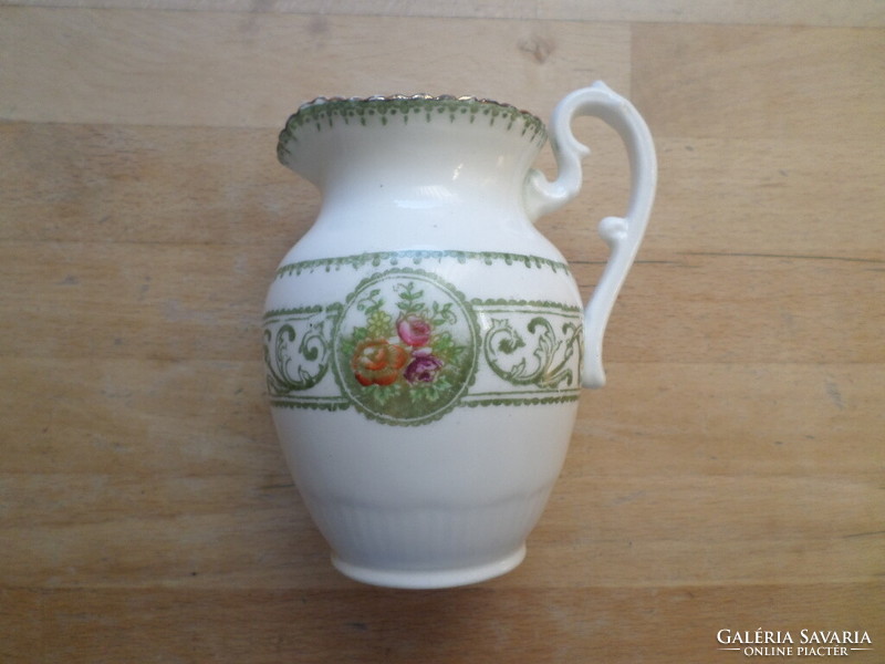 Old English porcelain small spout