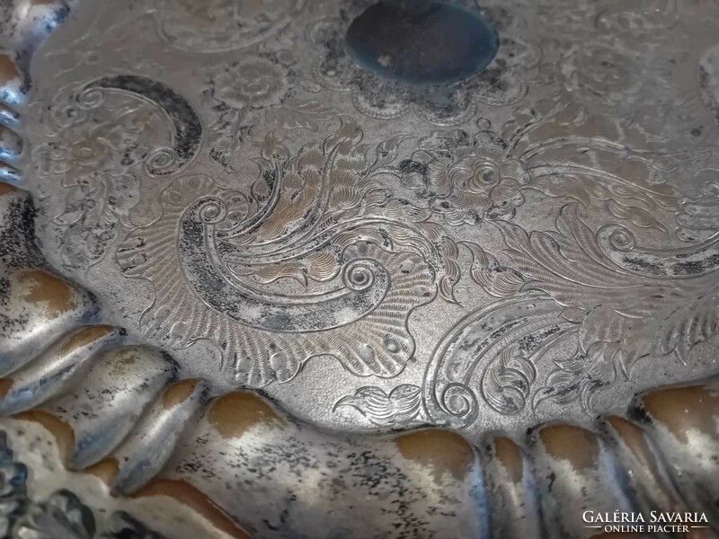 Antik ezüstözött réz háromlábú tálca, kínáló